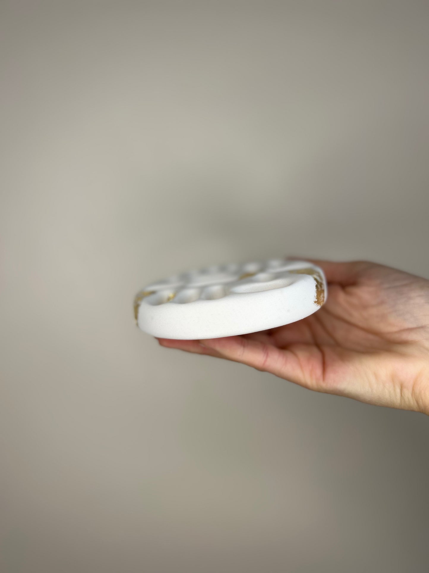 Plateau porte-bagues en Jesmonite – Feuilles d’or – You Gold This