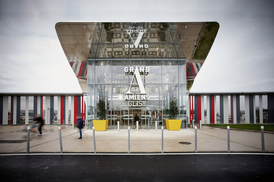 Entrée du centre commercial Grand A à Glisy, près d’Amiens