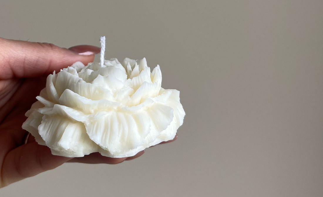 Pourquoi choisir une bougie à la cire de soja ? (Et ce que ça change vraiment chez toi)