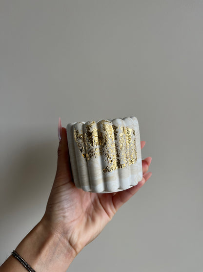 Bougie végétale parfumée - Ambre gris - Moka marbre - feuille d'or - 35h