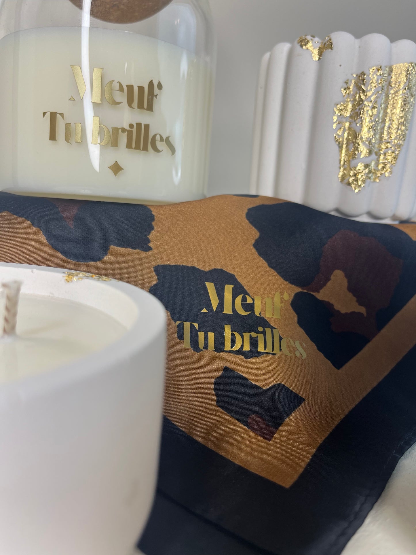 Foulard léopard marron « Meuf tu brilles » – Accessoire féminin élégant You Gold This