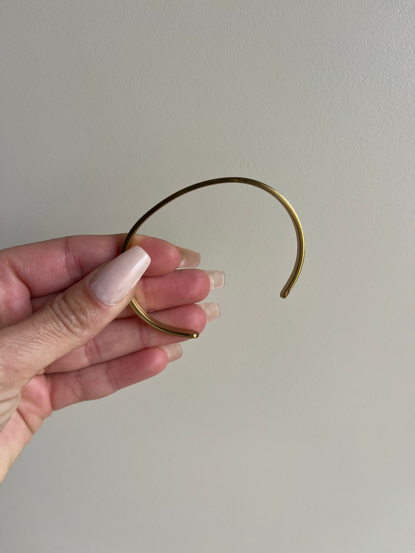 Jonc doré Meuf Tu Brilles – Bijoux – You Gold This – Collection Meuf Tu Brilles