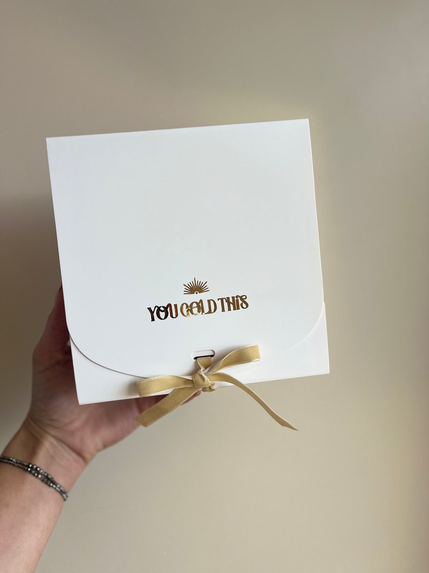 Petite boîte cadeau  – ruban velours –  You Gold This doré