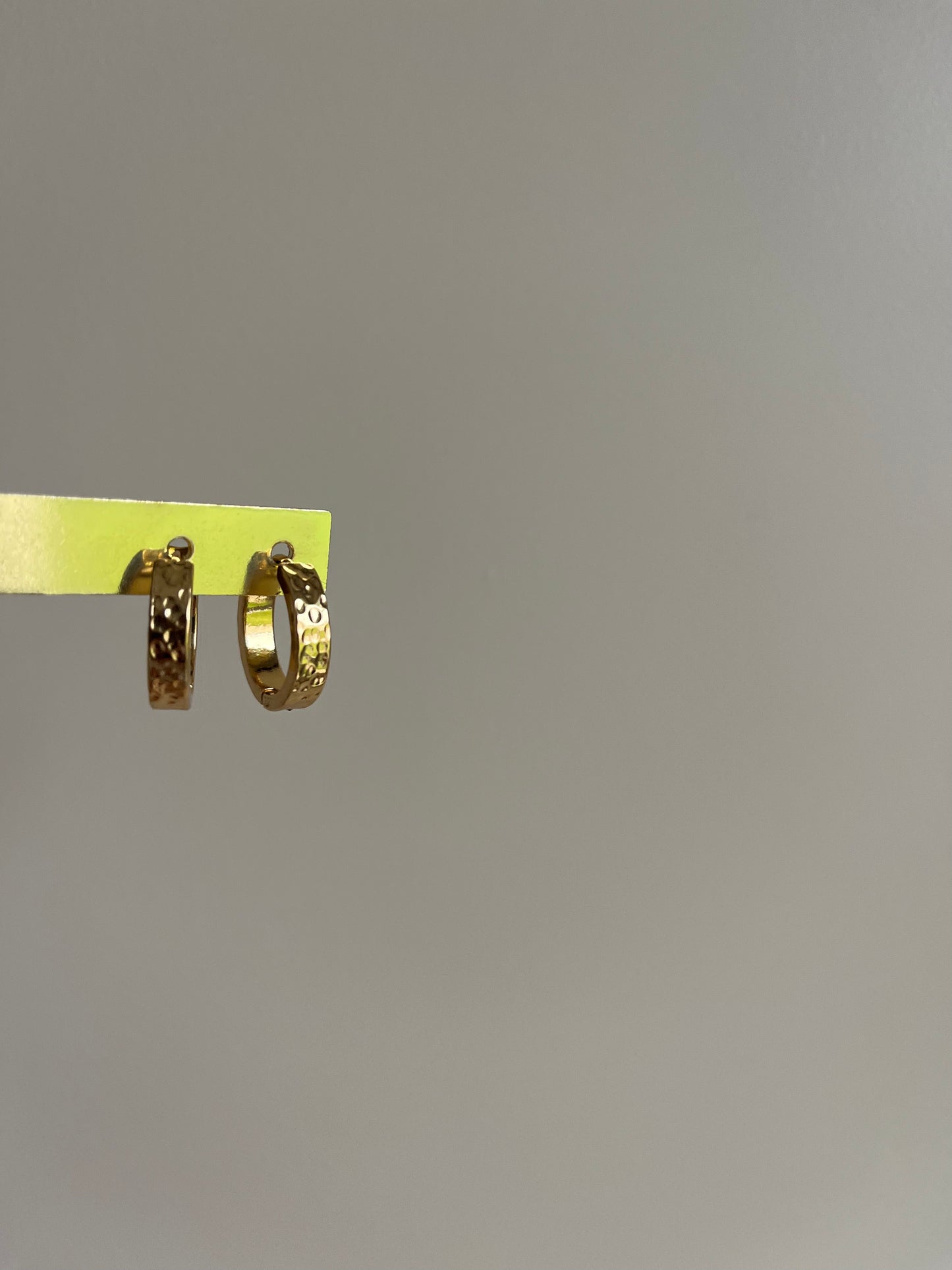 Boucles d’oreilles Anneaux martelés – Doré – Bijoux  – You Gold This