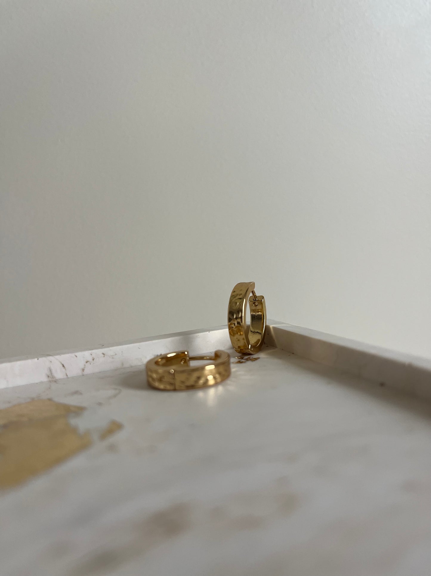 Boucles d’oreilles Anneaux martelés – Doré – Bijoux  – You Gold This