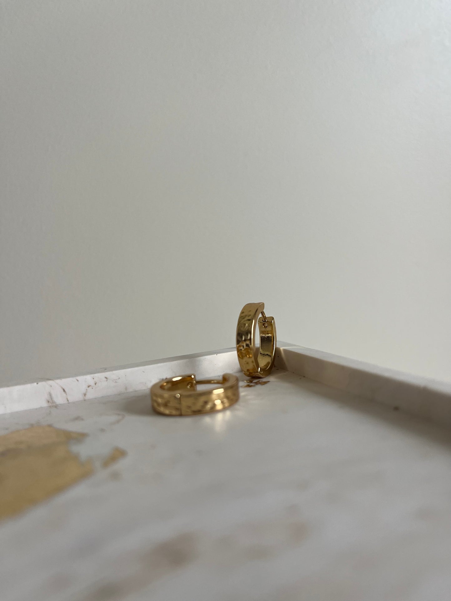 Boucles d’oreilles Anneaux Allongés Strass – Doré – Bijoux  – You Gold This