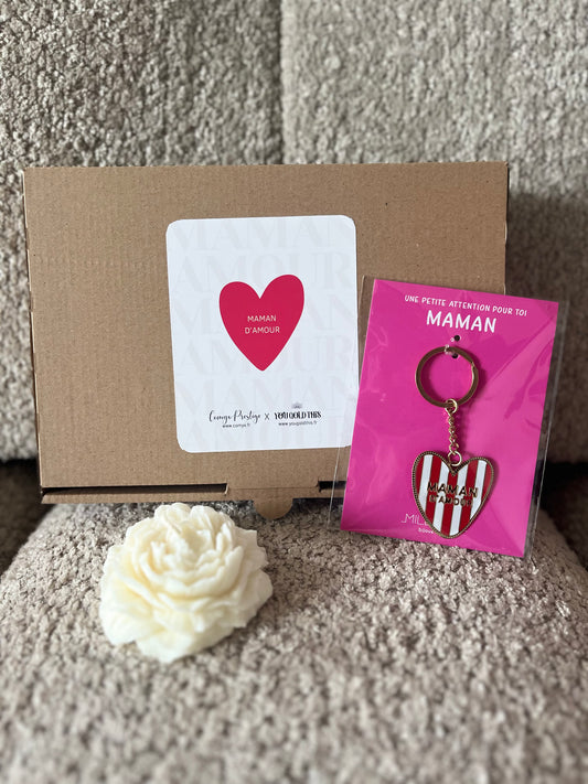 Coffret Maman d’Amour – Bougie pivoine & porte-clés cœur blanc et rouge – Cadeau Fête des Mères original