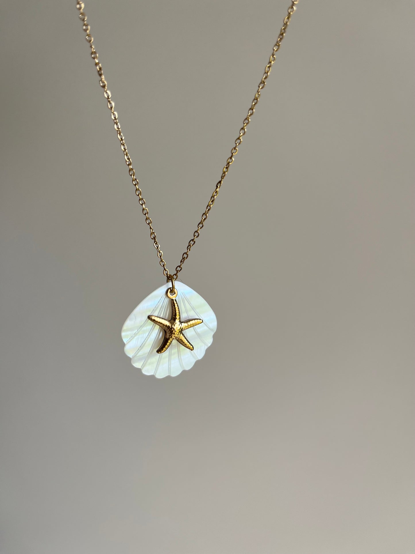 Collier pendentif Palma - coquillage en nacre et étoile de mer
