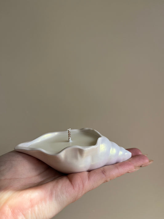 Bougie coquillage 🐚 Monoï-vanillé - Modèle 1